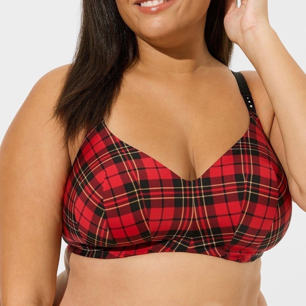 Torrid dream wire free lightly lined Bra Size 44G red & black tartan plaid
